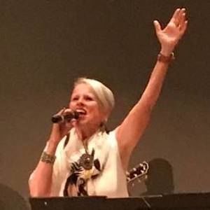 Meet your Posher, Christy